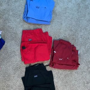 4 pairs of scrubs, women’s.  Mediums